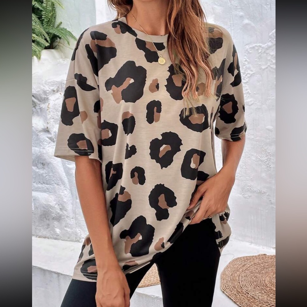 Leopard Print Oversized Round Neck Drop Shoulder Women's Basic T-Shirt